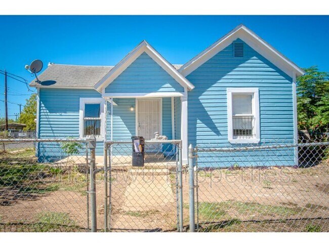 Photo - 231 Cactus A House