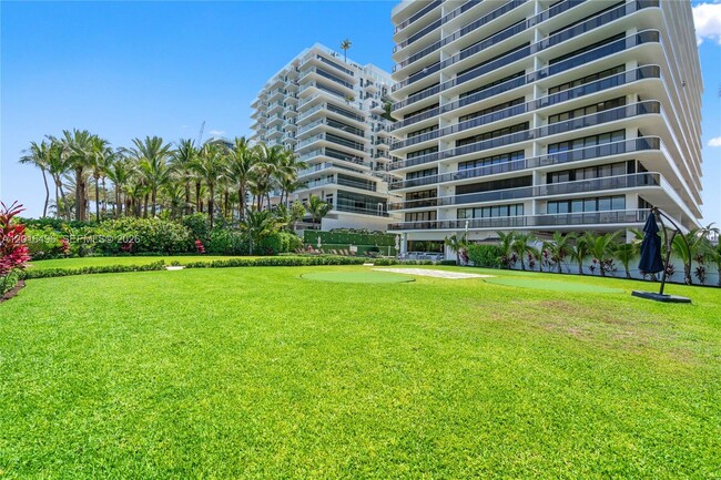 Foto del edificio - 9455 Collins Ave