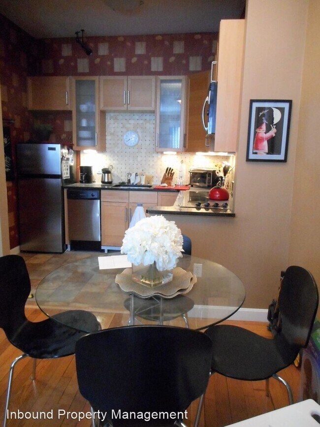 Foto del edificio - 896 Beacon St