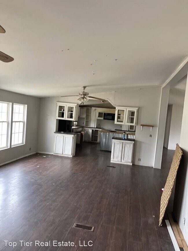 Building Photo - 4 br, 2 bath House - 200 E 5th Ave