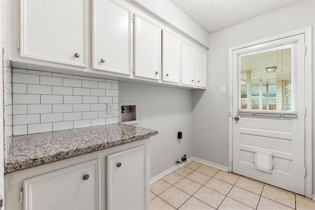 Building Photo - 27017 W Jimmy Ln