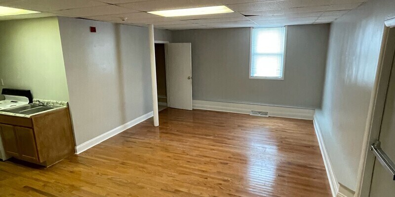 Primary Photo - 226 E Fayette St