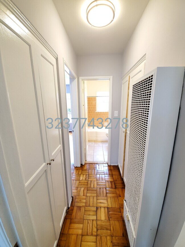 Foto del edificio - 145 S Hoover St