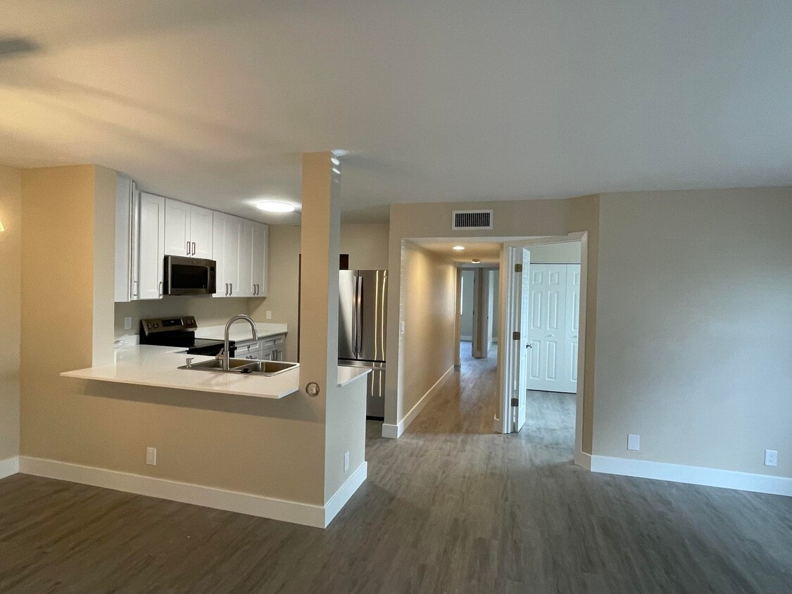Foto principal - 11401 NW 35th St