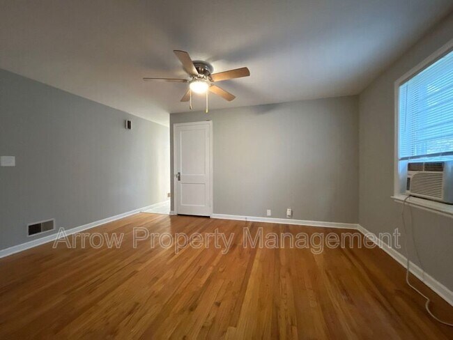 Foto del edificio - 1515 S 11th St