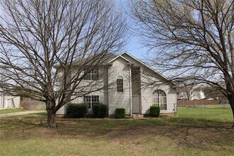 Building Photo - 9513 Western Trail