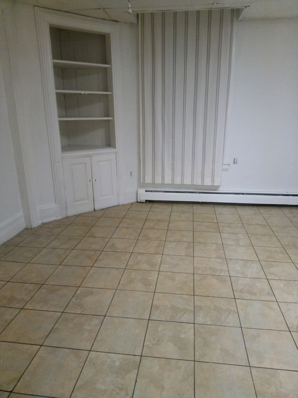 Building Photo - 524 E Lincoln Hwy