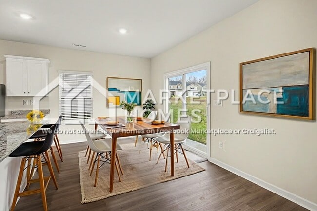 Building Photo - 2047 Lala Loop