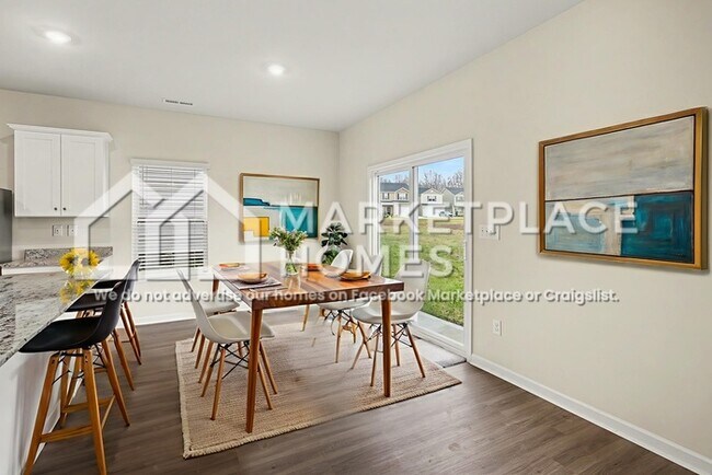 Foto del edificio - 2047 Lala Loop