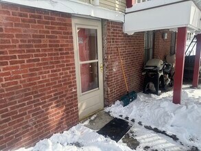 Building Photo - 3 Herbert St