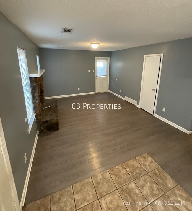 Foto del edificio - 6971 Amberly Way Dr