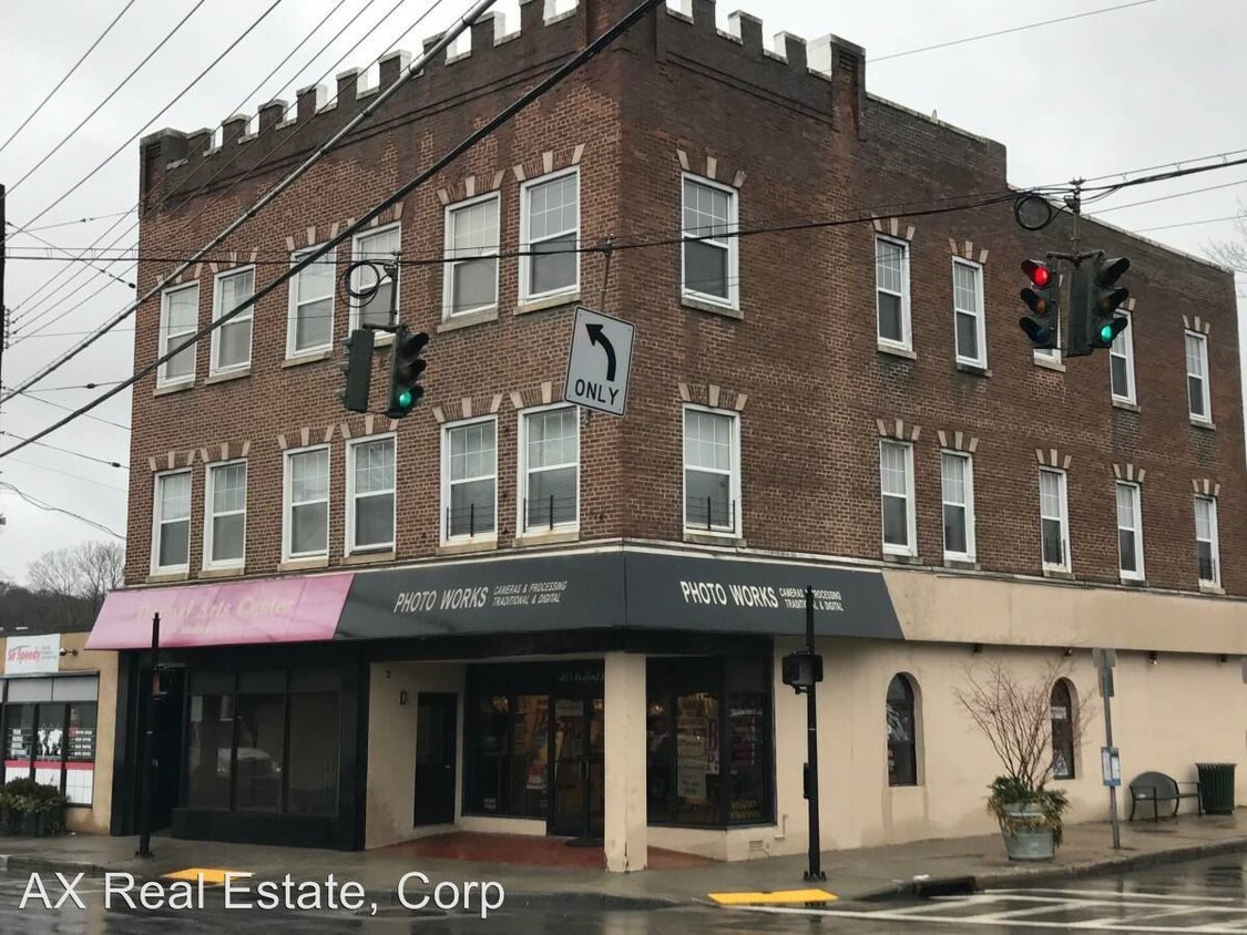 Foto principal - 465 Bedford Rd