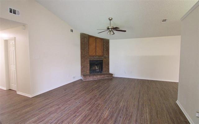 Foto del edificio - 1103 Hemlock Ct
