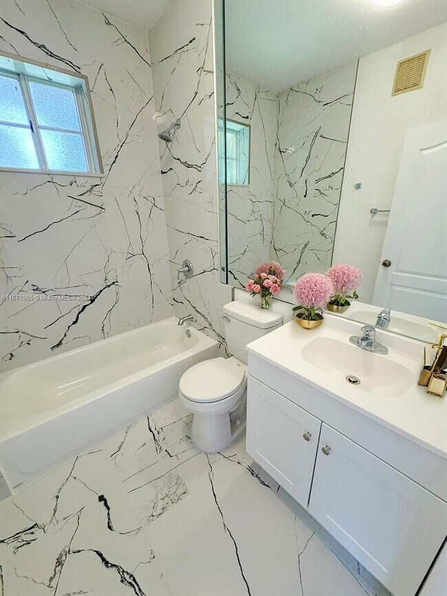 Foto del edificio - 7532 NW 177th Terrace