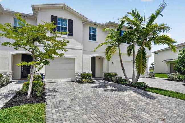 Foto del edificio - 6933 Harbours Edge Ave