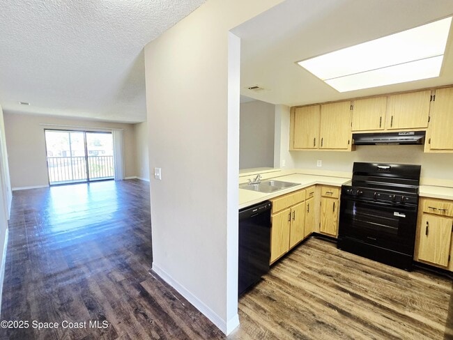Foto del edificio - 2790 Rhonda Ln