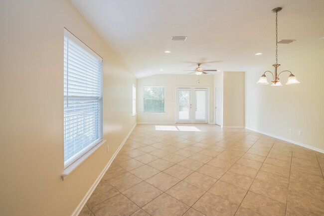 Building Photo - 71 Stirlingshire Ct