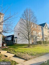 Building Photo - 8853 Stable Forest Pl