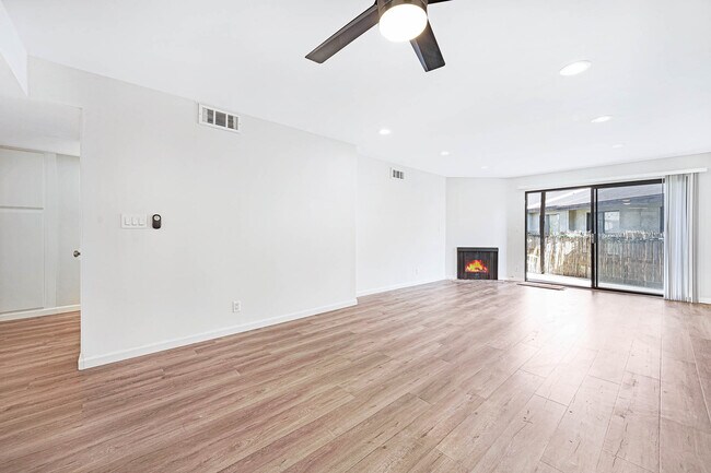 Foto del edificio - 620 W Hyde Park Blvd