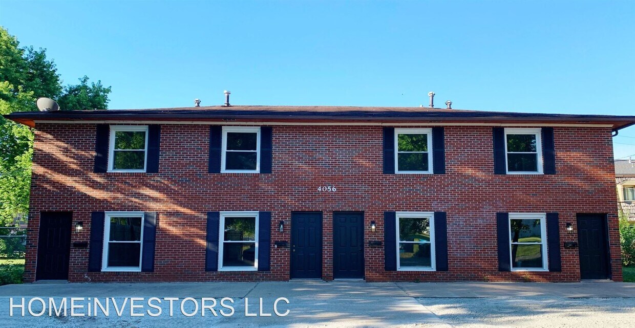 Primary Photo - 4056 Oakmont Dr