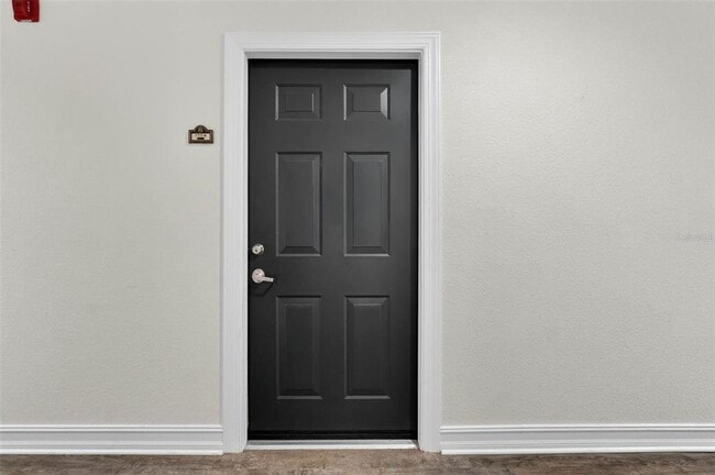 Foto del edificio - 5550 E Michigan St