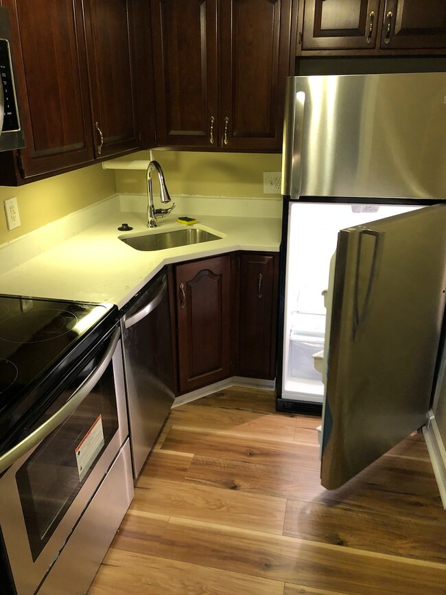 Kitchen - 3101 New Mexico Ave NW