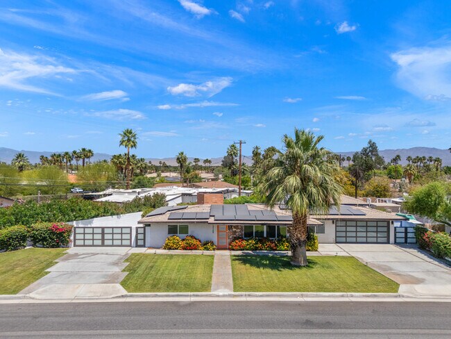 Foto del edificio - 73758 De Anza Wy
