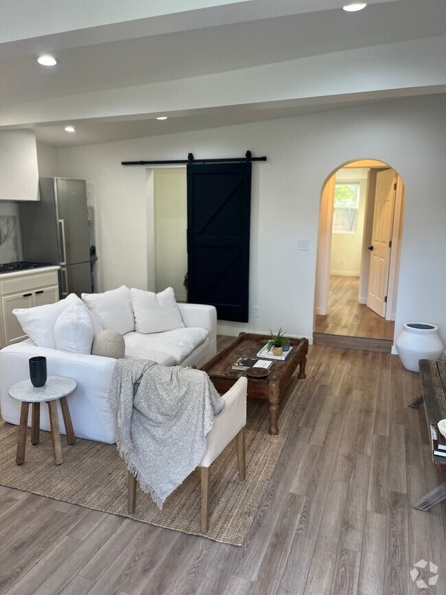 McLaughlin Student Apartments for Rent Los Angeles, CA 6 Rentals