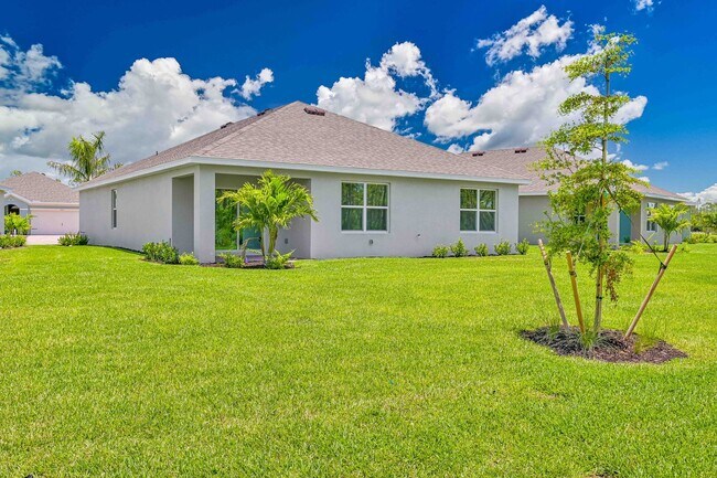 Building Photo - NOW AVAILABLE - * New Construction* Single Family Home in North Fort Myers