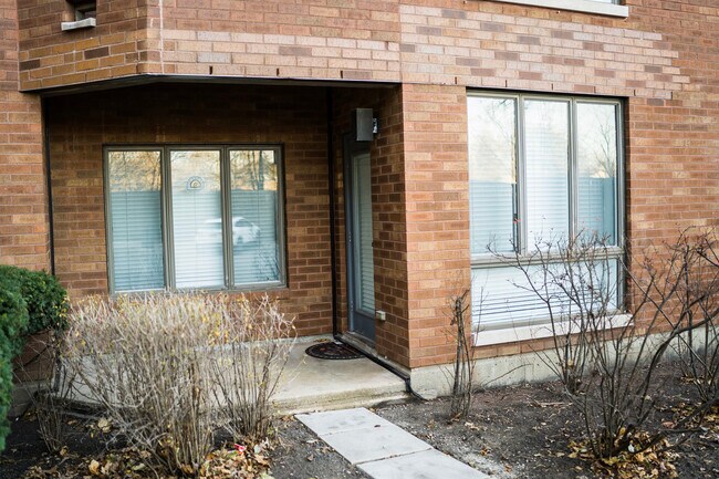 Foto del edificio - 1601 Oakwood Ave