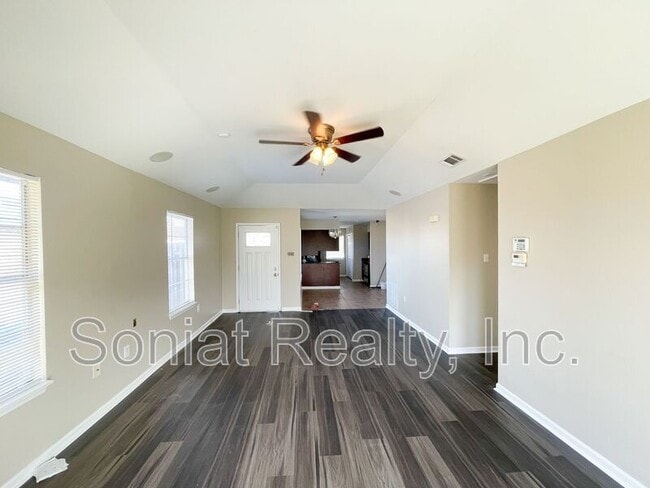 Building Photo - 7596 Morel St