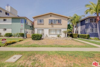 Building Photo - 1055 S Wooster St