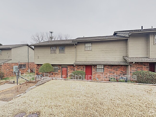 Building Photo - 1330 Hunters Ridge Rd