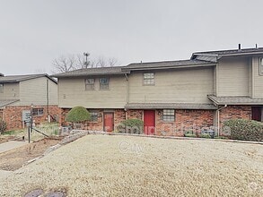 Building Photo - 1330 Hunters Ridge Rd