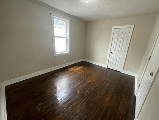 Building Photo - 4 Bed / 2 Bath Detached Home for Rent – Ti...