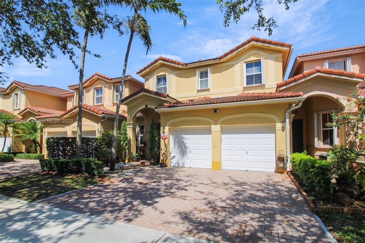 Foto principal - 12161 SW 123rd Pl