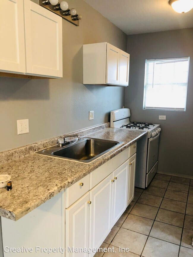 Building Photo - 2 br, 2 bath House - 311 5th Ave NW