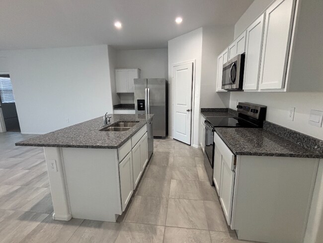 Foto del edificio - 5084 E Umber Rd