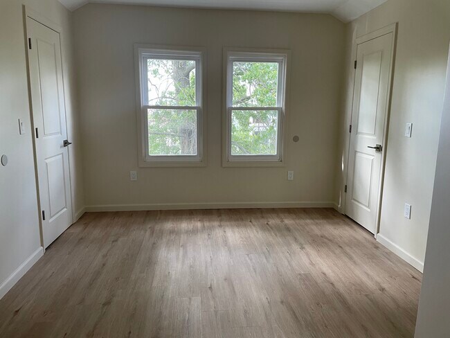 Foto del edificio - 140 Fabyan Pl