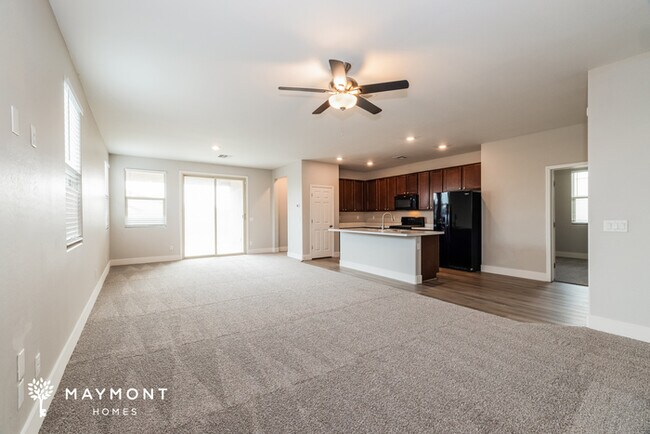 Foto del edificio - 19953 W Madison St