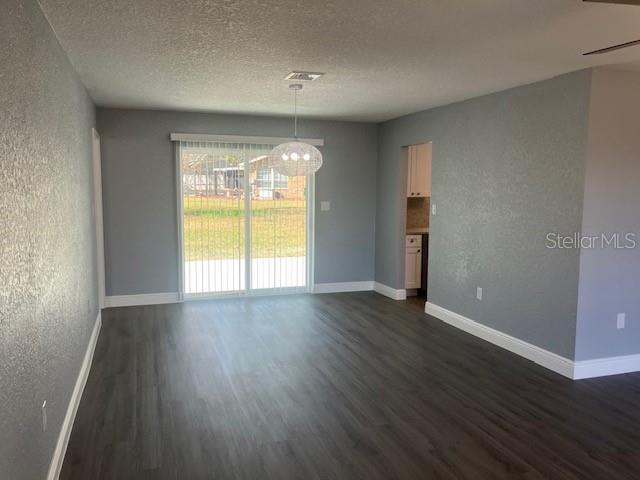 Building Photo - 5241 Magnolia Tr