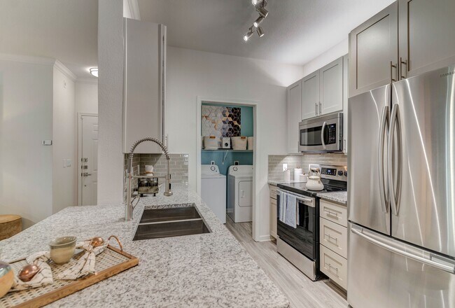 Foto del edificio - Cortland Southpark Terraces