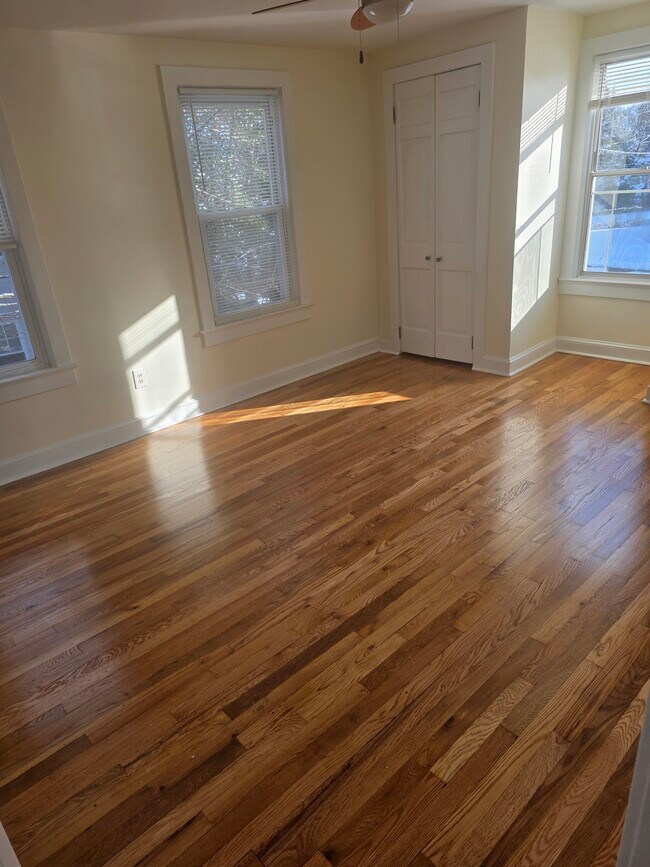 Building Photo - 470 Connecticut Ave