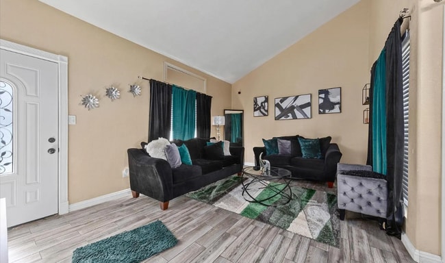 Building Photo - 2617 Pinon Springs Cir