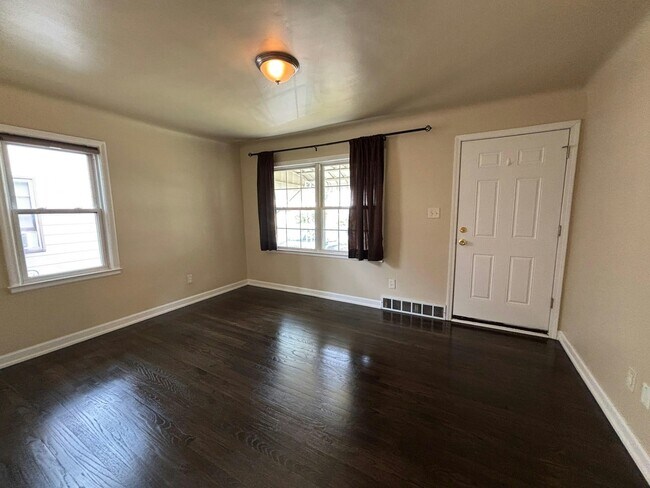 Foto del edificio - 2629 McDowell St