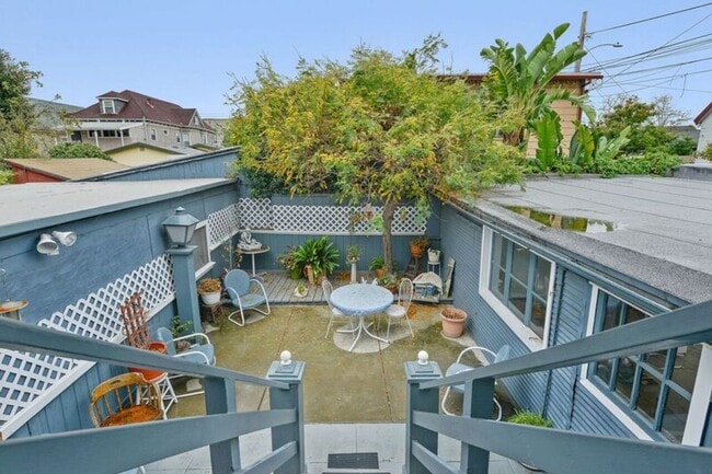 Photo - 730-732 Pacific Ave Apartment