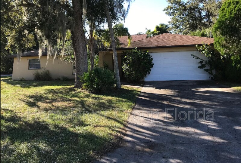 Foto principal - 1205 Yorkshire St