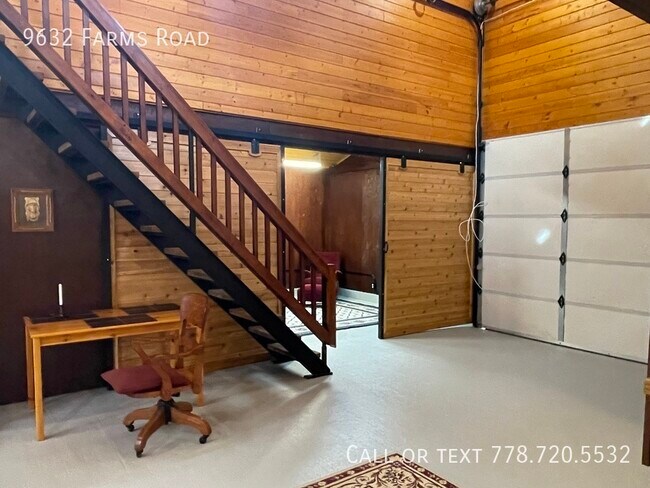 Building Photo - 3 Bedroom Country Living