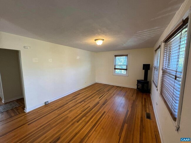 Foto del edificio - 600 Elliott Ave