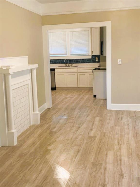 Foto del edificio - 689 Grenada Terrace